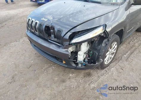 2017 Jeep Cherokee Latitude 4X4 from USA, damaged, VIN 1C4PJMCB8HD237212